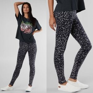 Buckle Leopard Print Fleece Leggings